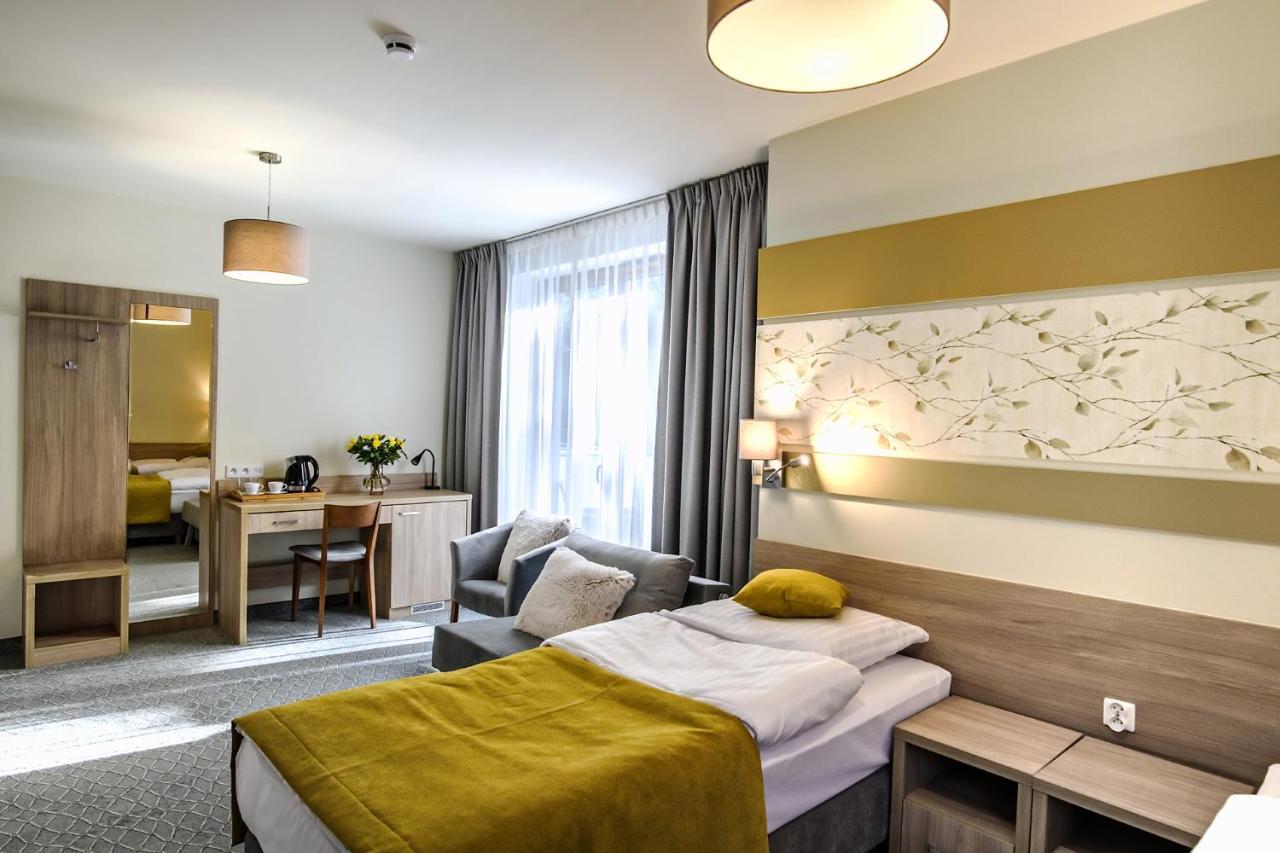 Hotel Brzozowka Busko-Zdrój Exteriör bild