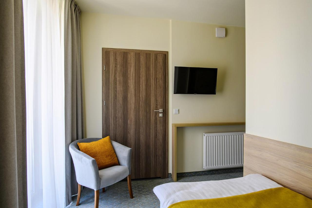 Hotel Brzozowka Busko-Zdrój Exteriör bild
