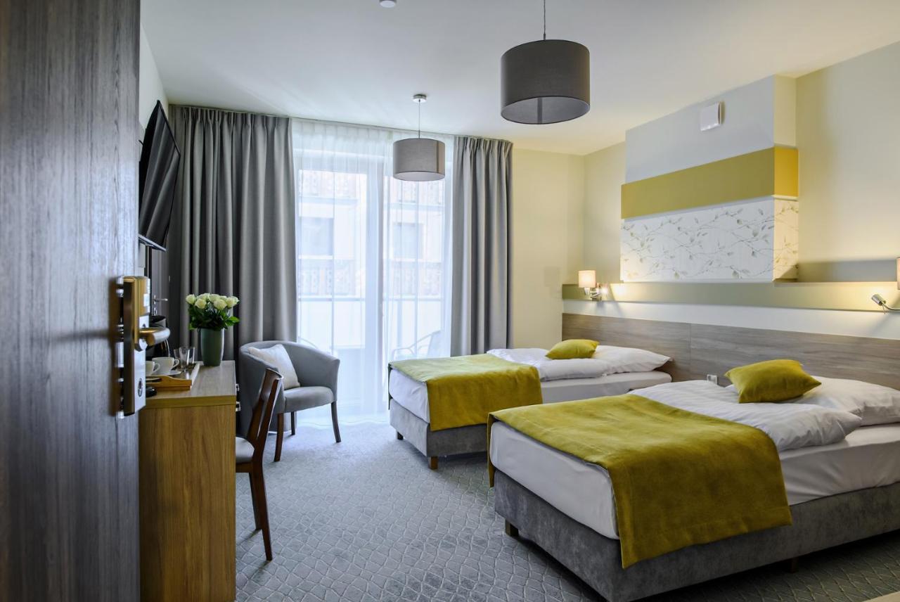 Hotel Brzozowka Busko-Zdrój Exteriör bild