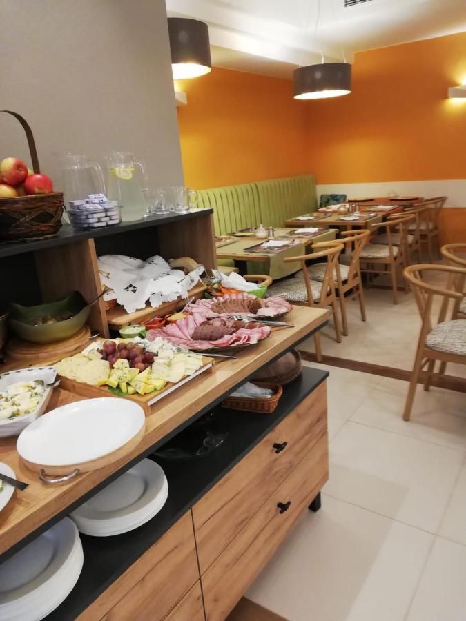 Hotel Brzozowka Busko-Zdrój Exteriör bild